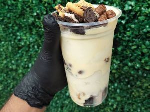 imagem do produto Copo 550ml , Cupuaçu com Morango e Ovomaltine e Leite Condensado