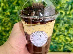 imagem do produto Copo da felicidade de mousse trufado de maracujá e creme de chocolate