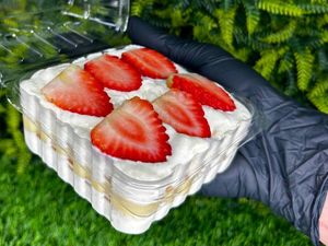 imagem do produto Pavê duplo Ninho com morango