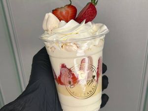 imagem do produto Copo da felicidade morangoffe