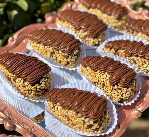 imagem do produto Coxinha De Morango Ferrero