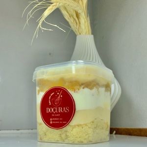 imagem do produto Bolo no pote de abacaxi com coco! 220ml