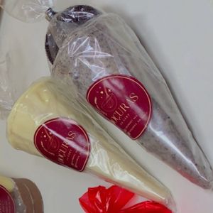 imagem do produto Cone trufado ninho com nutella! 