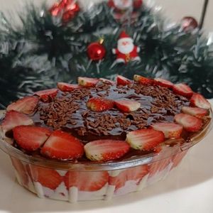 imagem do produto Bombom de morango Tamanho P 