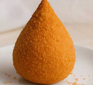 imagem do produto Coxinha Frango com requeijão + coca cola 200 ml