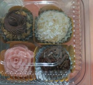 imagem do produto Caixinha com 4 brigadeiros gourmet