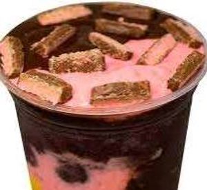 imagem do produto Copo de açai 500ml + creme de avelã + creme de morango + moranguete