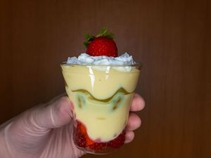 imagem do produto Copo da Felicidade Delícia de Morango e Uva 200 Ml