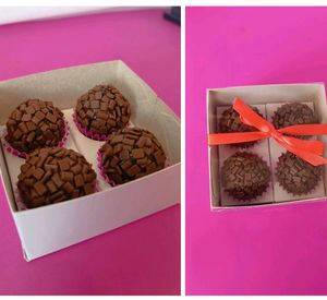 imagem do produto Caixinha Presente com 4 brigadeiros Goumert