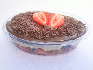 imagem do produto Travessa Dois Amores c/ Morango !