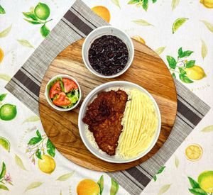 imagem do produto Marmita - Bife Milanesa & Purê de Batata