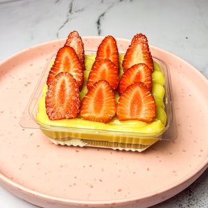 imagem do produto Pavê de ninho com morango