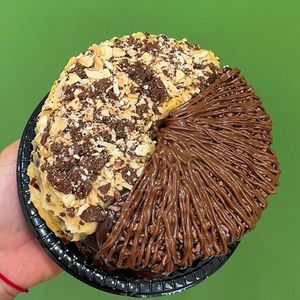 imagem do produto BOLO LANCHE - BRIGADEIRO COM NUTELLA COM METADE NINHO E OURO BRANCO