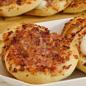 imagem do produto Esfiha Aberta - Queijo com Presunto