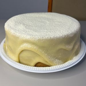 imagem do produto Bolo Vulcão | Massa branca com recheio de Ninho