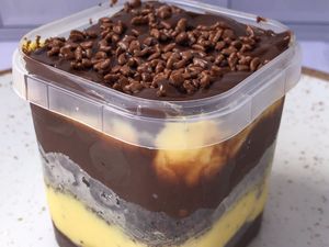 imagem do produto Bolo No Pote de Maracuja com Brigadeiro - 220g