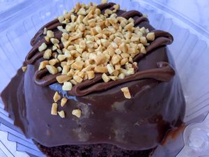 imagem do produto Mini Bolo Vulcão - Chocotella com Amendoim