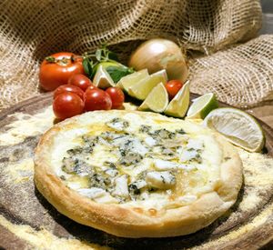 imagem do produto Esfiha de Gorgonzola com Mussarela