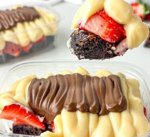 imagem do produto Escondidinho de brownie com morango e Nutella