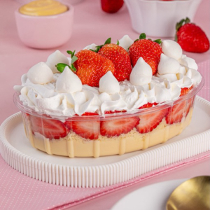imagem do produto Travessa merengue de morango 