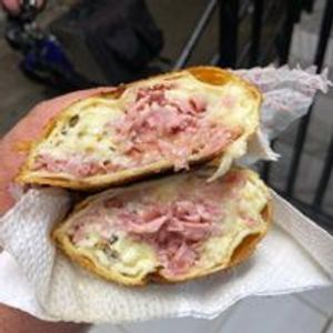 imagem do produto Saramandaia( Presunto, calbresa triturada e Catupiry)