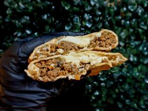 imagem do produto Super recheado Carne com Queijo