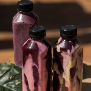 imagem do produto Açaí na Garrafa 300ml + 3 Acompanhamentos 