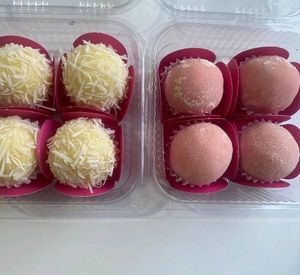 imagem do produto Kit 2 caixas de brigadeiro tradicional