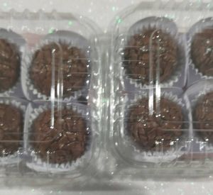 imagem do produto Kit 2 caixinhas com brigadeiro tradicional