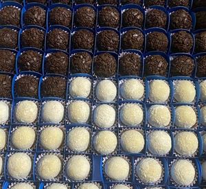 imagem do produto 1 cento de brigadeiro tradicional