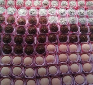 imagem do produto 50 brigadeiros Tradicionais de 15 gramas