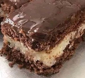 imagem do produto Fatia de bolo Prestígio gelado e bem molhadinha