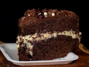 imagem do produto Torta de Chocolate Brigadeiro com recheio de leite Ninho