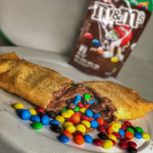 imagem do produto Pastel Chocolate C/ MM’s