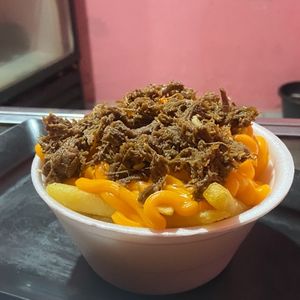 imagem do produto Batata frita C/carne do sol e chedder (P)