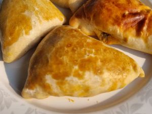 imagem do produto Esfiha de Carne com 4 unidade médias