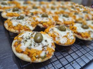 imagem do produto Mini Pizza de Frango com 10 unidades