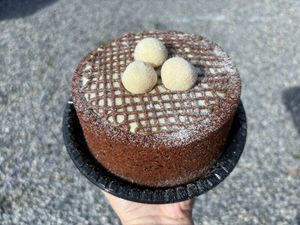 imagem do produto Bolo Piscininha de Chocolate 14cm de diâmetro (Escolha sua cobertura)