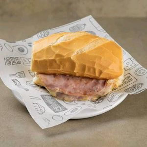 imagem do produto Pão com queijo e presunto e ovo