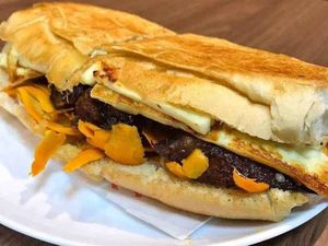 imagem do produto Pão com tucumã, queijo e presunto