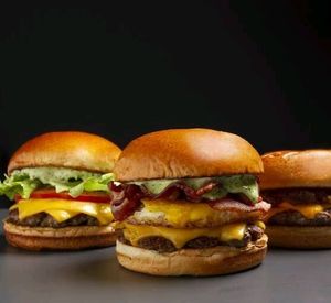 imagem do produto Combo Três Paixões. Grátis Coca-Cola de 2 Litros