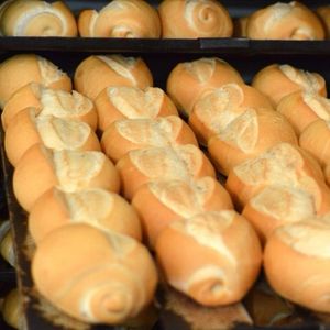 imagem do produto 100 Pães Massa Grossa 