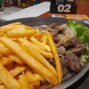 imagem do produto Carne com Fritas 
