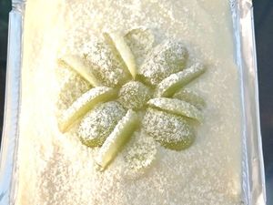 imagem do produto Bolo De Ninho ( Uva na decoração )