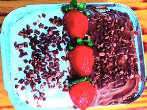 imagem do produto Bolo 2 amores na marmitex] 600g Gelado