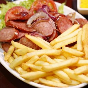 imagem do produto Calabresa acebolada + fritas 