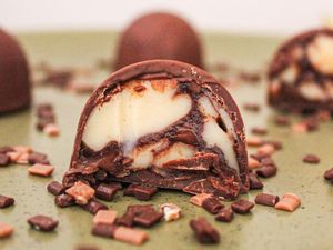 imagem do produto Trufa de Brig. Branco e Nutella