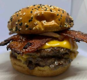 imagem do produto Throne