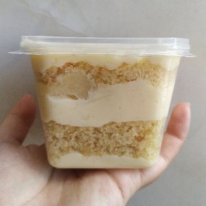 imagem do produto Bolo no pote abacaxi com coco 230 g