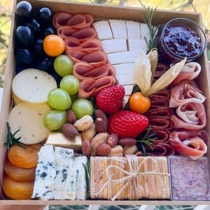 imagem do produto 🧀 Box de Frios – Tamanho M | M’Damascena